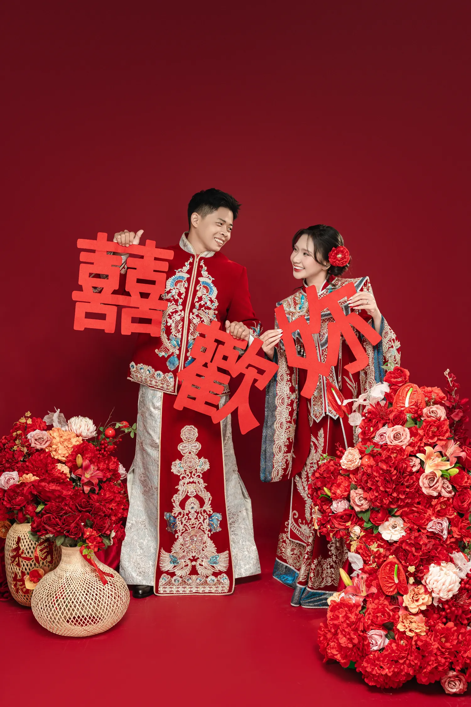 Ảnh cưới áo dài đỏ